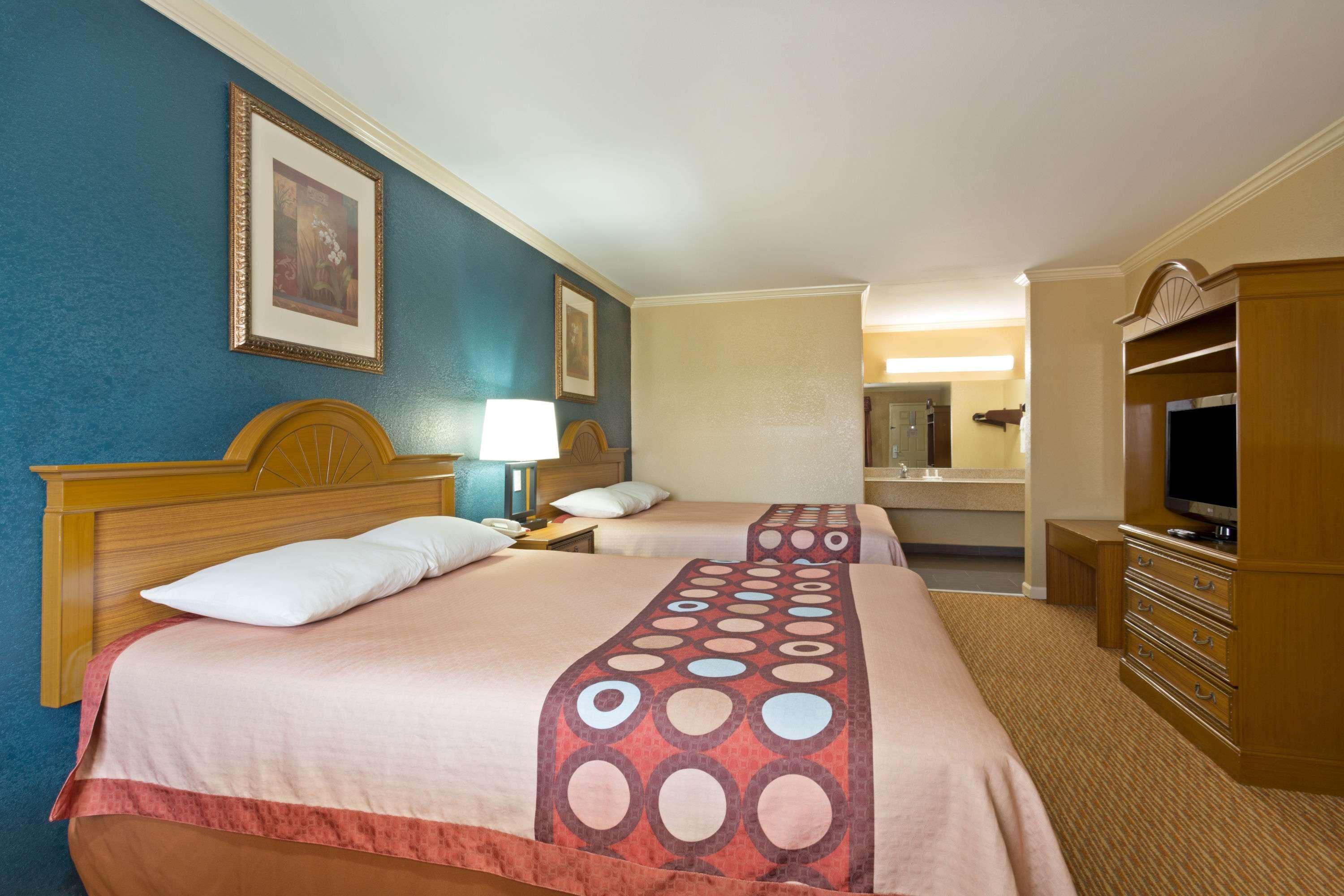 Super 8 By Wyndham Covington Ξενοδοχείο Εξωτερικό φωτογραφία