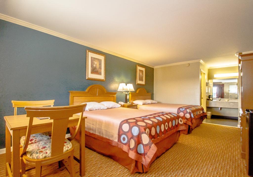 Super 8 By Wyndham Covington Ξενοδοχείο Εξωτερικό φωτογραφία